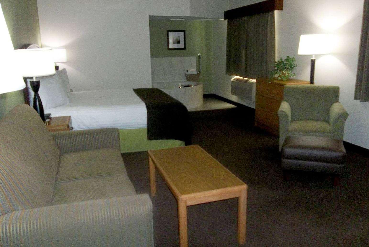 Americinn By Wyndham Grand Rapids Exterior photo