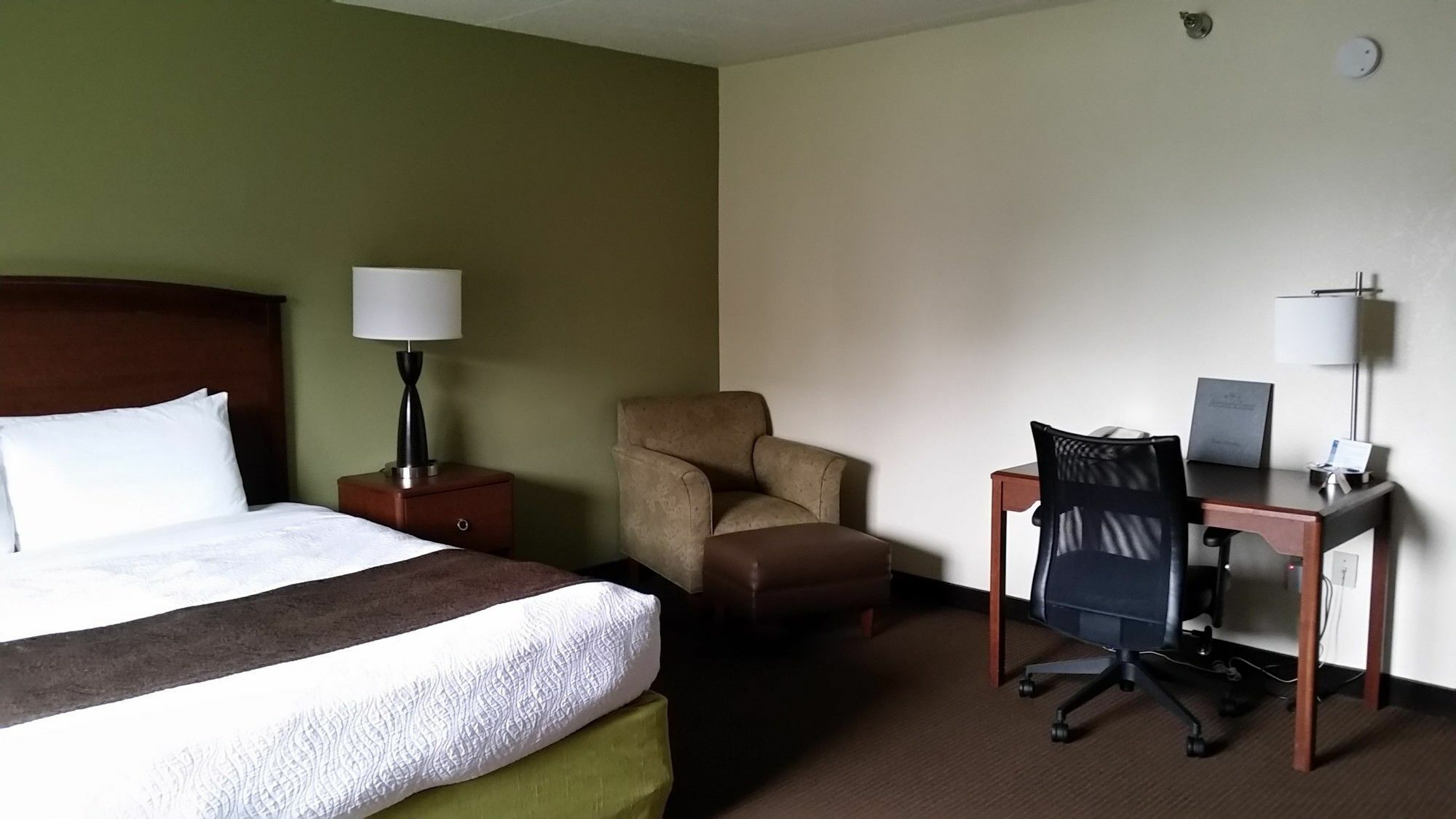 Americinn By Wyndham Grand Rapids Exterior photo